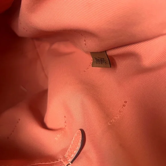 EUC coach pebble tote - authentic - Picture 4 of 11